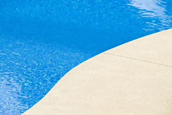 Cost of Pool Deck Construction in Livermore