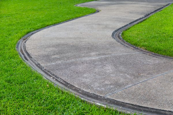Cost of Concrete Sidewalk Construction in Livermore