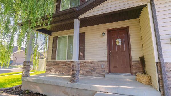 Cost of Concrete Porch Installation in Livermore