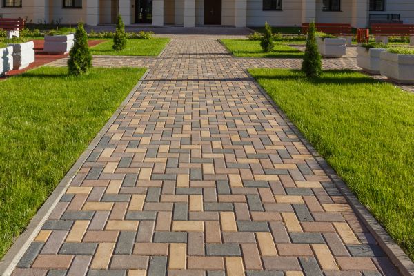 Cost of Paved Walkway Service in Livermore